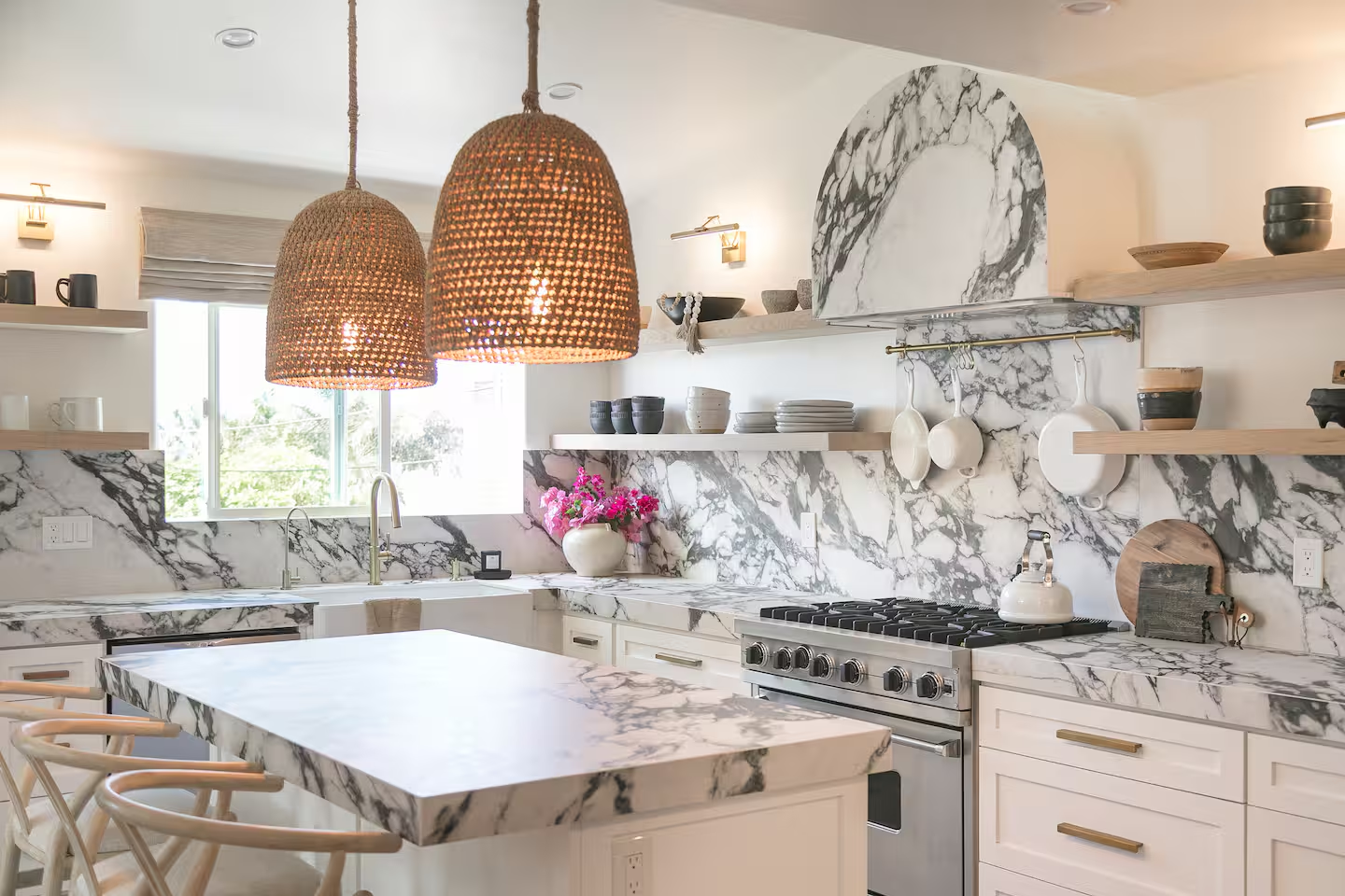 Chestnut By the Sea full kitchen photo 4
